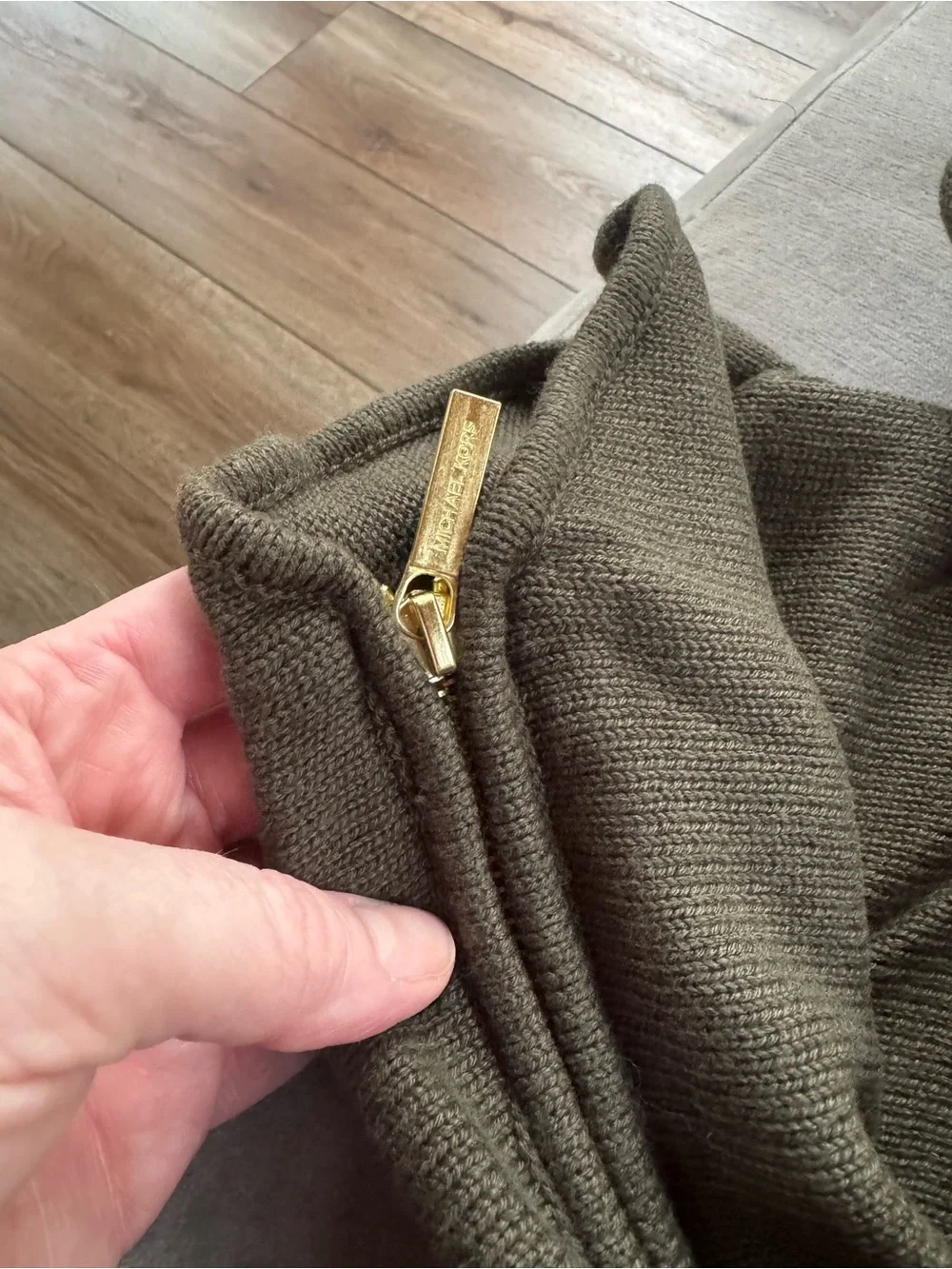 NWT Women’s Michael by Michael Kors dark green Crewneck Sweater